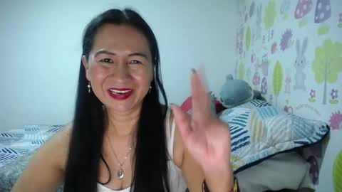 Snapshot of tyna_b chatting on 06.08.26 Tyna online show from 06.08.26