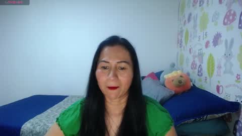 Snapshot of tyna_b chatting on 06.25.26 Tyna online show from 06.25.26