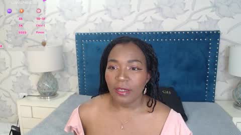 Snapshot of tyrafox_ chatting on 12.16.25 tyrafox online show from 12.16.25