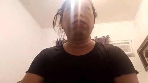 tyrahwang online show from 01.06.25