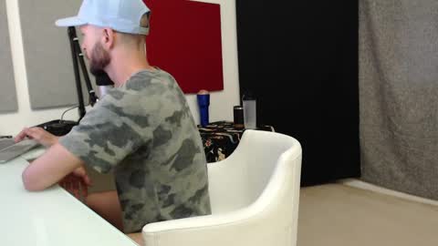 Tyrone Mattias online show from 02.23.25