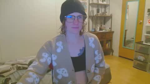 Snapshot of tyyyler93 chatting on 02.01.25 TylerAlternative online show from 02.01.25