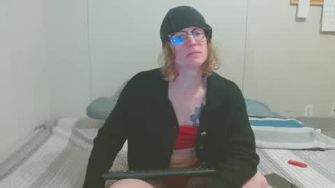 Snapshot of tyyyler93 chatting on 02.19.25 TylerAlternative online show from 02.19.25