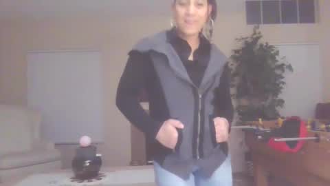 Snapshot of uandme_baby chatting on 01.04.25 Azelia B online show from 01.04.25