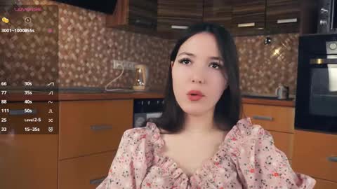 Lili online show from 02.14.25