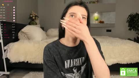 Lili online show from 02.23.25