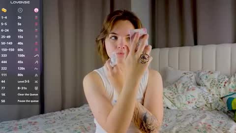 Polly online show from 10.13.25