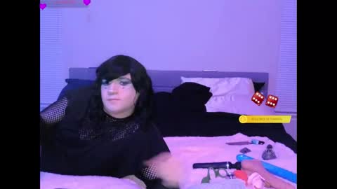 Snapshot of uhhh_lexi chatting on 12.03.25 Lexi online show from 12.03.25