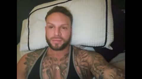 Snapshot of ukbjcouple chatting on 10.27.25 Bigbob online show from 10.27.25