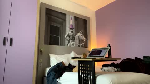 Snapshot of ukclive chatting on 03.09.25 ukclive online show from 03.09.25