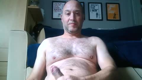Snapshot of ukflasher chatting on 10.21.25 ukflasher online show from 10.21.25