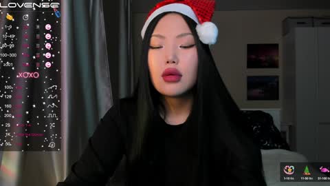 Snapshot of uko_sa chatting on 12.25.24 uko sa online show from 12.25.24