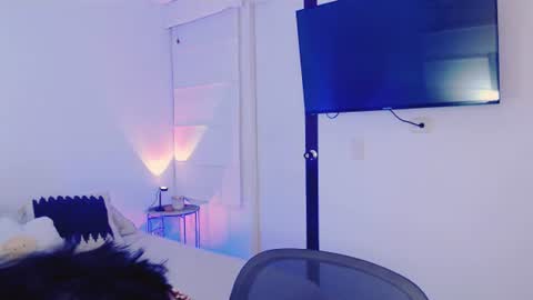 Snapshot of ulala_martina chatting on 07.26.26 Martina online show from 07.26.26