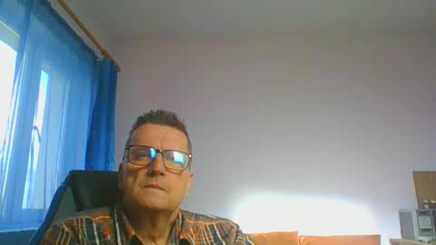 Snapshot of ulmeni4 chatting on 03.12.25 ulmeni4 online show from 03.12.25