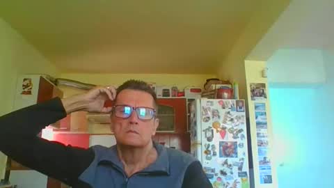 Snapshot of ulmeni4 chatting on 04.14.26 ulmeni4 online show from 04.14.26