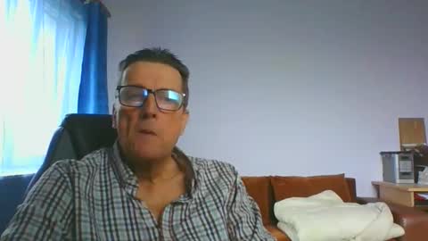 ulmeni7 online show from 11.28.25