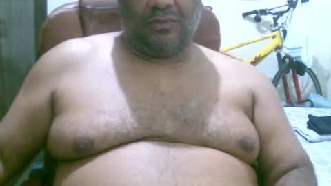 Snapshot of ulmo_br chatting on 12.31.24 ulmo_br online show from 12.31.24