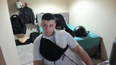 Snapshot of ulxer chatting on 06.06.26 hi im mike tyson - online show from 06.06.26