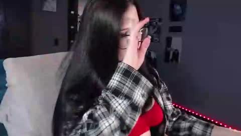 Snapshot of uminarin chatting on 12.16.24 Julia online show from 12.16.24