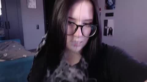 Snapshot of uminarin chatting on 02.25.25 Julia online show from 02.25.25