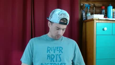 Snapshot of umphreak42 chatting on 11.23.25 Andrew online show from 11.23.25