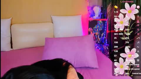 Viki online show from 02.13.25