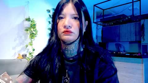 Franchesca  online show from 12.18.25