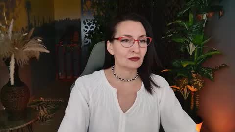 Snapshot of unatera chatting on 01.18.26 UnaTera online show from 01.18.26