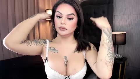 Snapshot of unbotheredprincess chatting on 10.28.25 Lady tan online show from 10.28.25