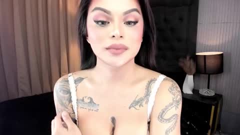 Snapshot of unbotheredprincess chatting on 11.04.25 Lady tan online show from 11.04.25