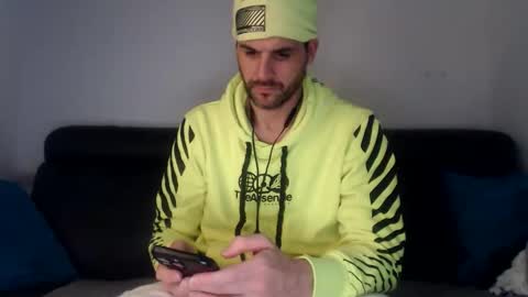 Snapshot of unconquered chatting on 11.10.25 Unconquered hot angels online show from 11.10.25