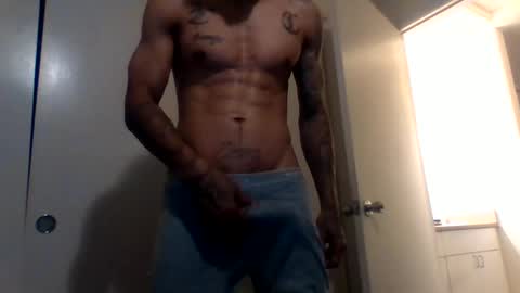 Snapshot of uncut_papi1989 chatting on 01.06.25 tele kuzhbuzh online show from 01.06.25