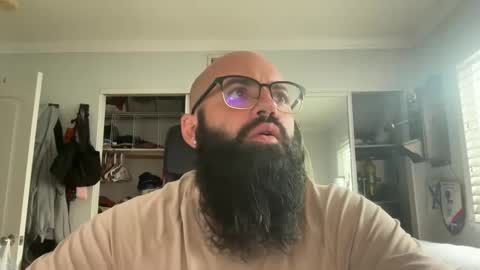 Snapshot of uncutbeard129840 chatting on 09.26.25 uncutbeard129840 online show from 09.26.25