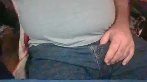 Snapshot of uncutmike7x5 chatting on 12.13.25 uncutmike7x5 online show from 12.13.25