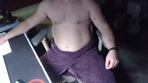 Under the desk online show from 02.24.26