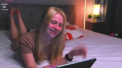 Snapshot of unforgettable_emotions chatting on 03.01.25 Im online every day 1700 GMT-4 online show from 03.01.25