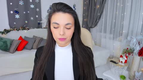 Patricia online show from 01.26.25