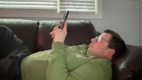 Snapshot of ungerisland chatting on 02.25.25 ungerisland online show from 02.25.25