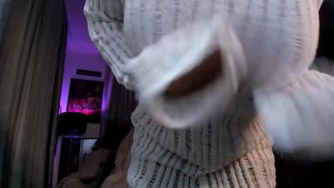 Carla online show from 10.27.25