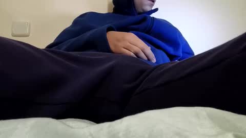 Snapshot of unknownuser414606 chatting on 10.28.25 unknownuser414606 online show from 10.28.25