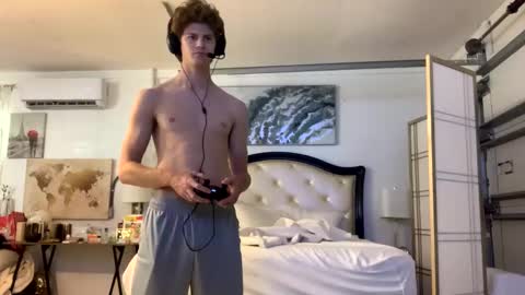 Snapshot of unverifiedbwc chatting on 02.09.25 Stepbro online show from 02.09.25