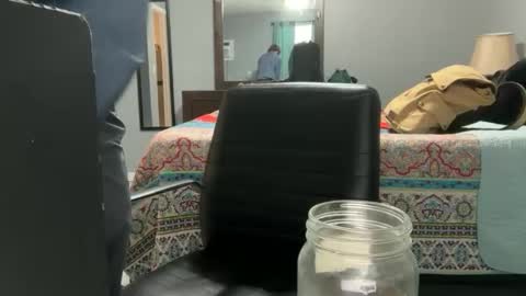 Snapshot of unverifiedbwc chatting on 12.04.25 Stepbro online show from 12.04.25