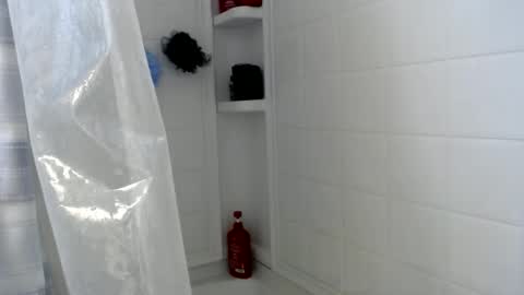 Snapshot of upforanything27 chatting on 12.17.24 upforanything27 online show from 12.17.24