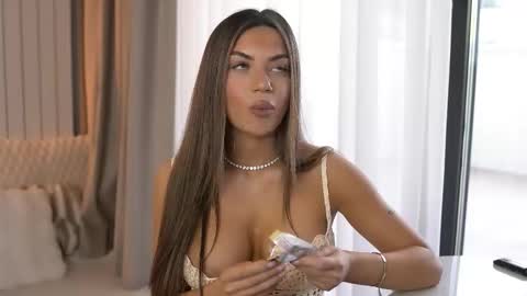 Ivy online show from 02.24.26