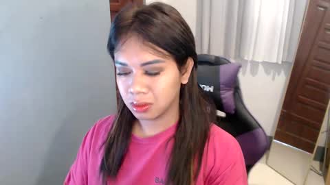 Vee online show from 12.21.24