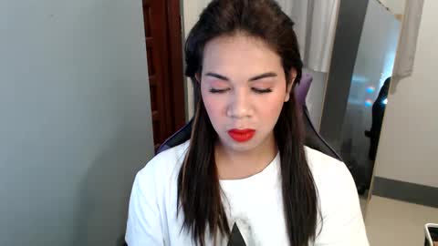 Vee online show from 01.02.25