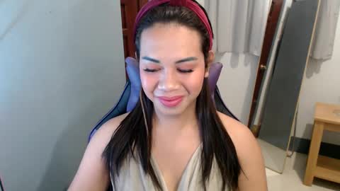 Vee online show from 01.04.25