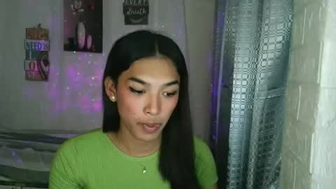 ur_dazzlingmorenaxx online show from 11.20.25