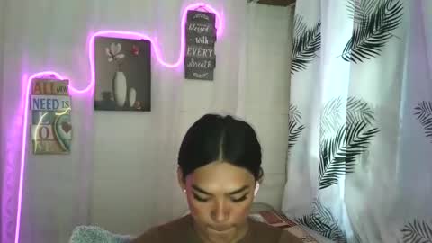 ur_dazzlingmorenaxx online show from 04.03.26