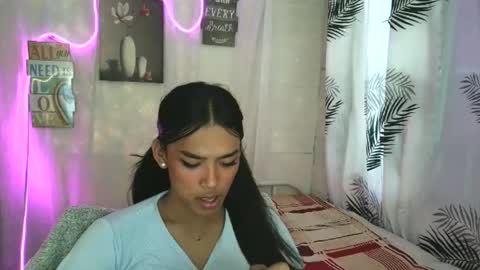 ur_dazzlingmorenaxx online show from 04.06.26